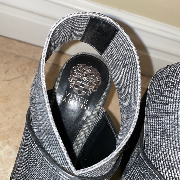 Vince Camuto Wedge - Picture 4 of 8